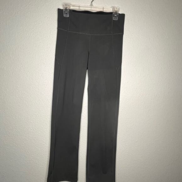 Under Armour Womens Straight Leg Yoga Pants Workout Leggings Gray Sz 6 - Picture 6 of 9